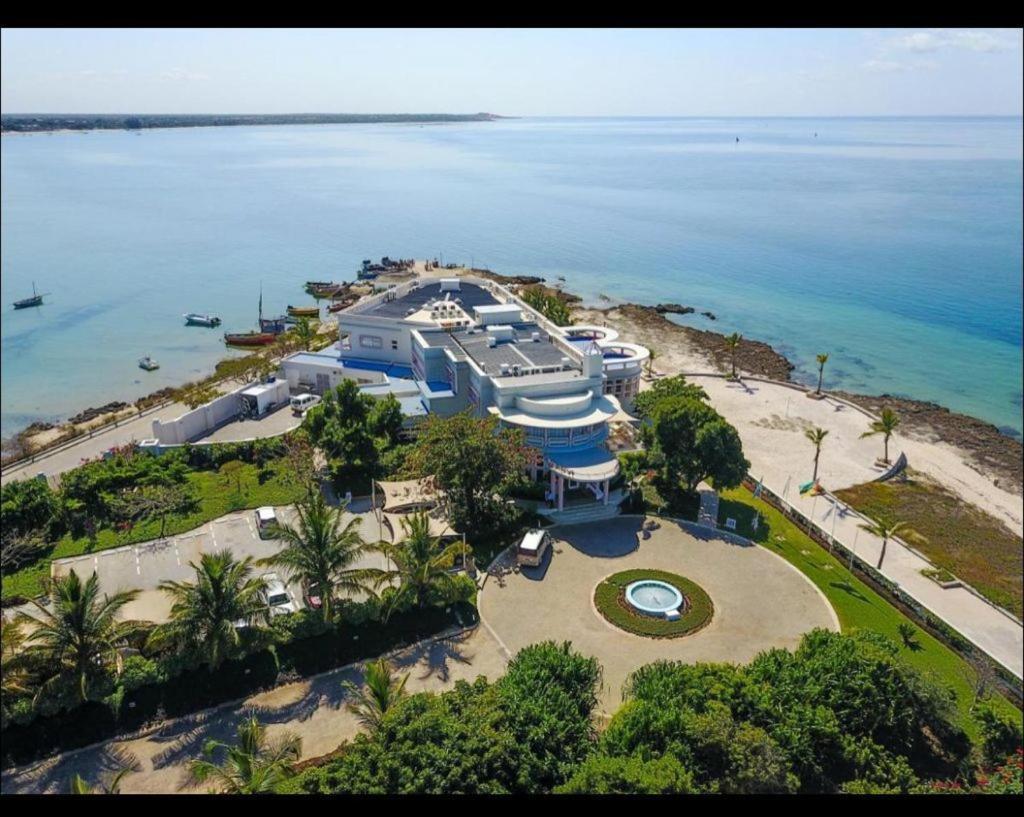 Hotel Dona Ana Vilankulo Buitenkant foto
